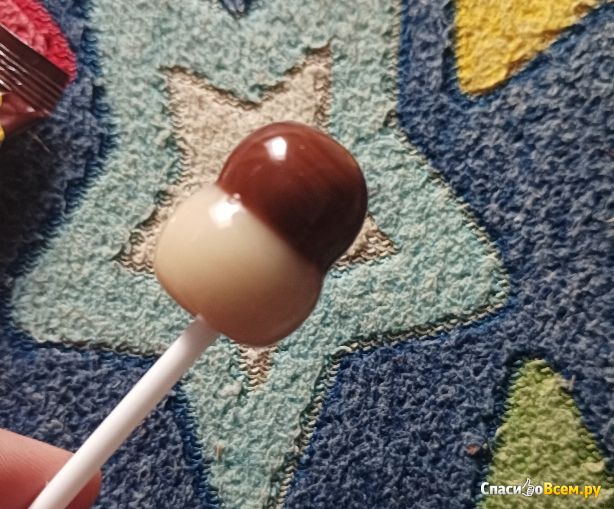 Карамель на палочке со вкусом ванили и шоколада Chupa Chups Двойная порция