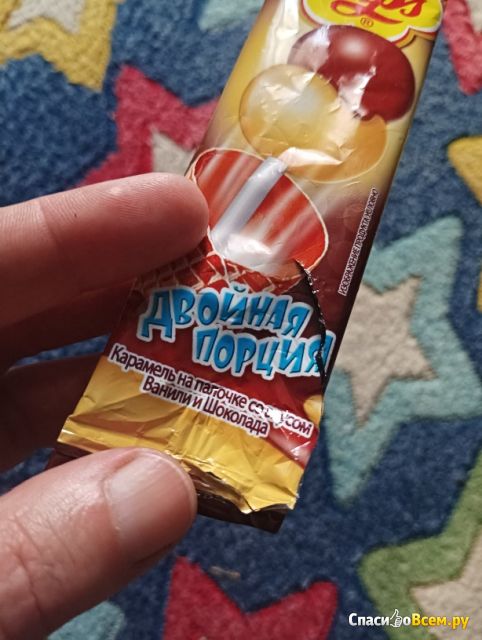 Карамель на палочке со вкусом ванили и шоколада Chupa Chups Двойная порция