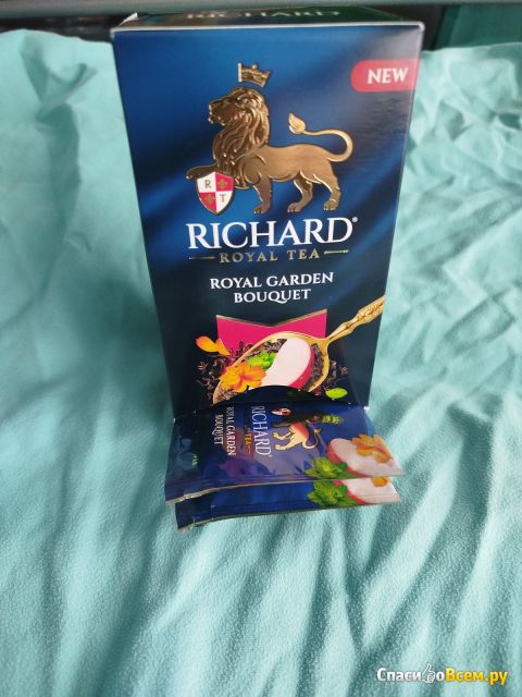 Чай в пакетиках черный Richard Royal Garden Bouquet с лепестками сафлора, яблоком и мятой