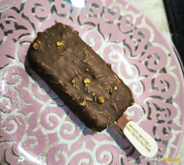 Мороженое эскимо Магнат Dubai фисташка с катаифи