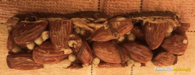 Миндальный батончики"Nut&Go" KDV