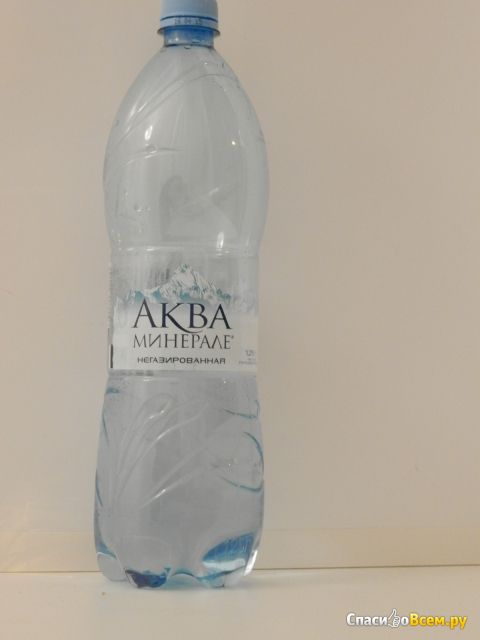 Негазированная питьевая вода Aqua Minerale