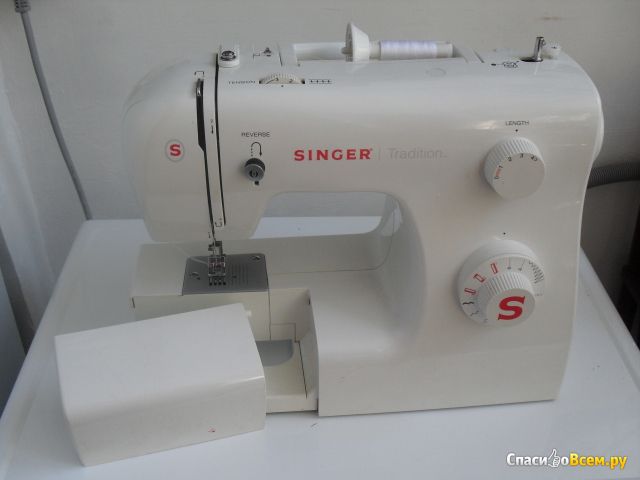 Швейная машина Singer 2250