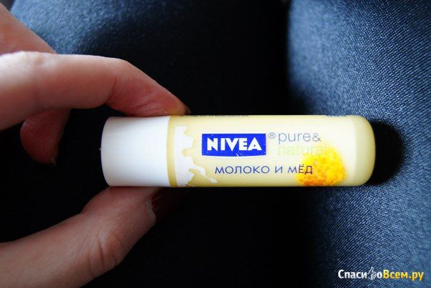 Бальзам для губ Nivea Pure&Natural Молоко и мед