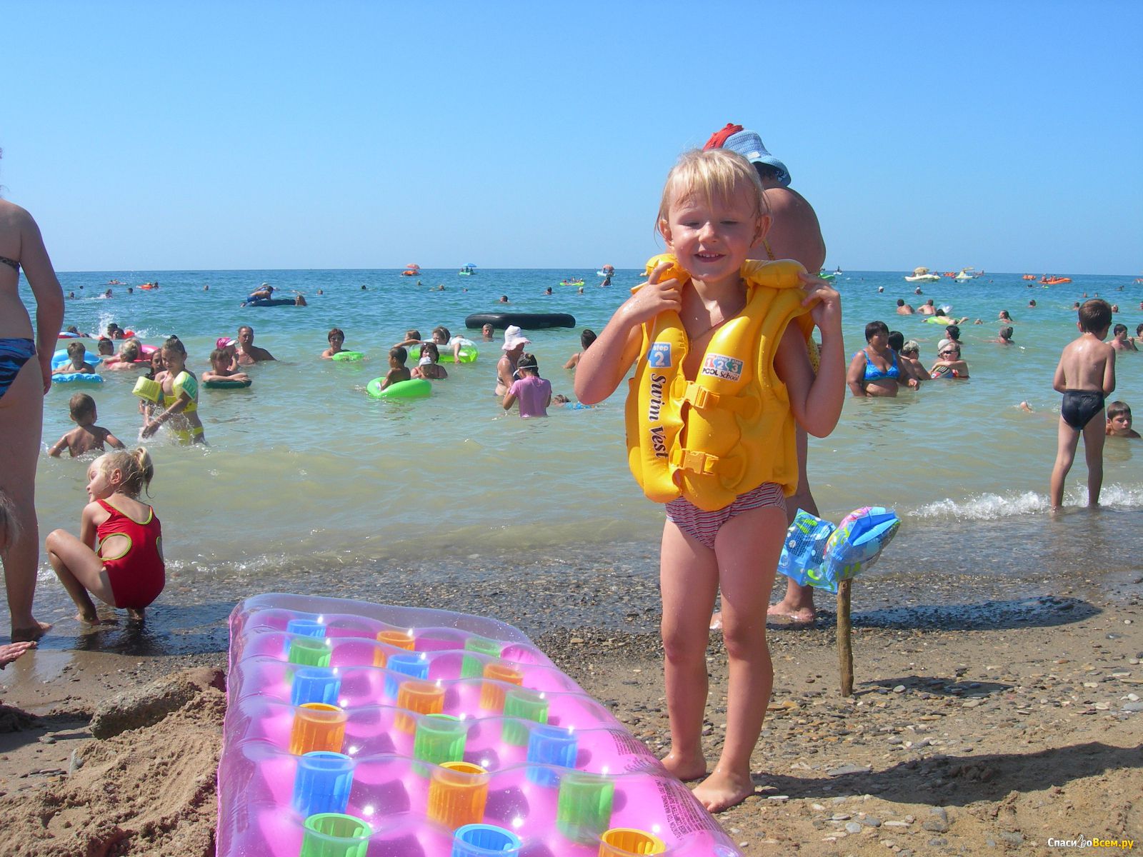 Температура воды в джубге. Джубга. Пляж Джубга август 2022. Джубга Черноморская 32. Джубга девочки.