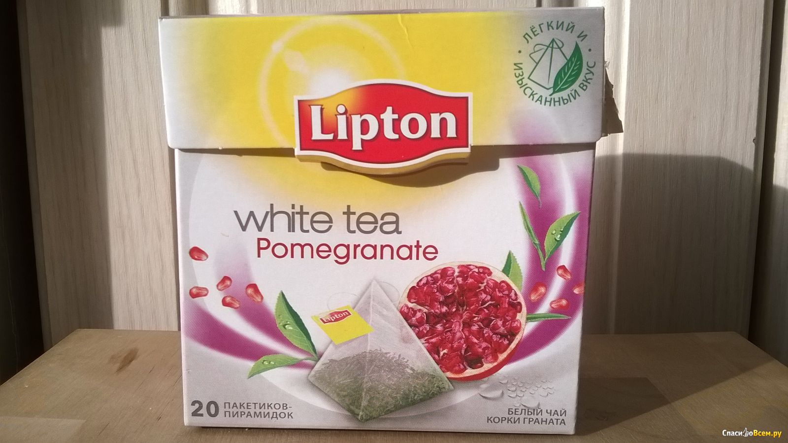 Белый липтон. Липтон белый чай в пирамидках. Чай Липтон белый с гранатом. Чай Липтон 1000 пакетиков. Липтон чай белый в пакетиках.